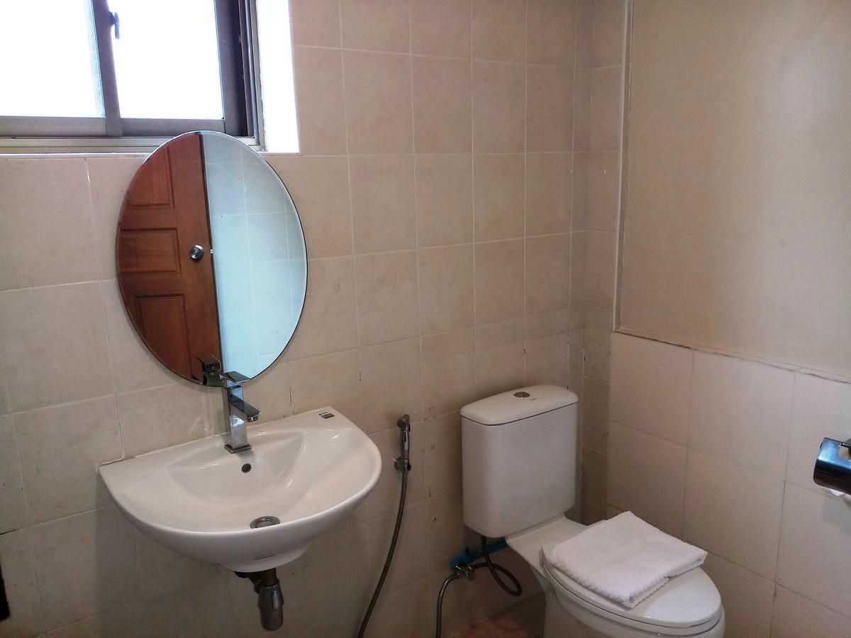 יאנגון Ruby Garden Hotel מראה חיצוני תמונה